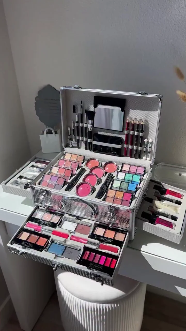 Multicolor Makeup Kit with 5 Pcs Pink Mini Makeup Brushes Set